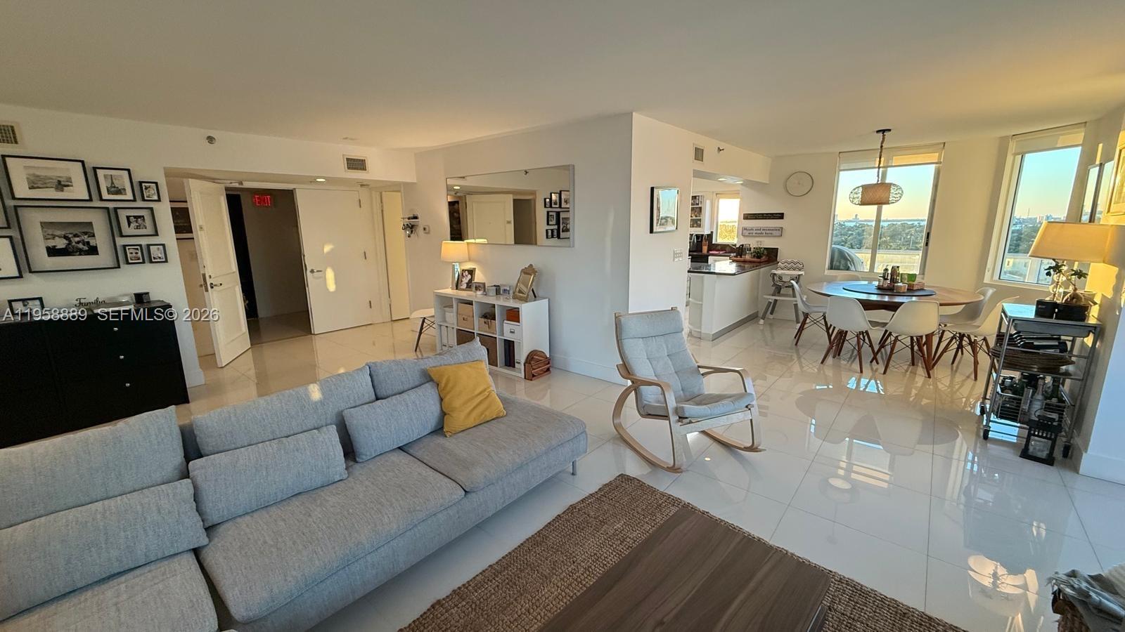 THE GRANDVIEW CONDO - Residential Lease