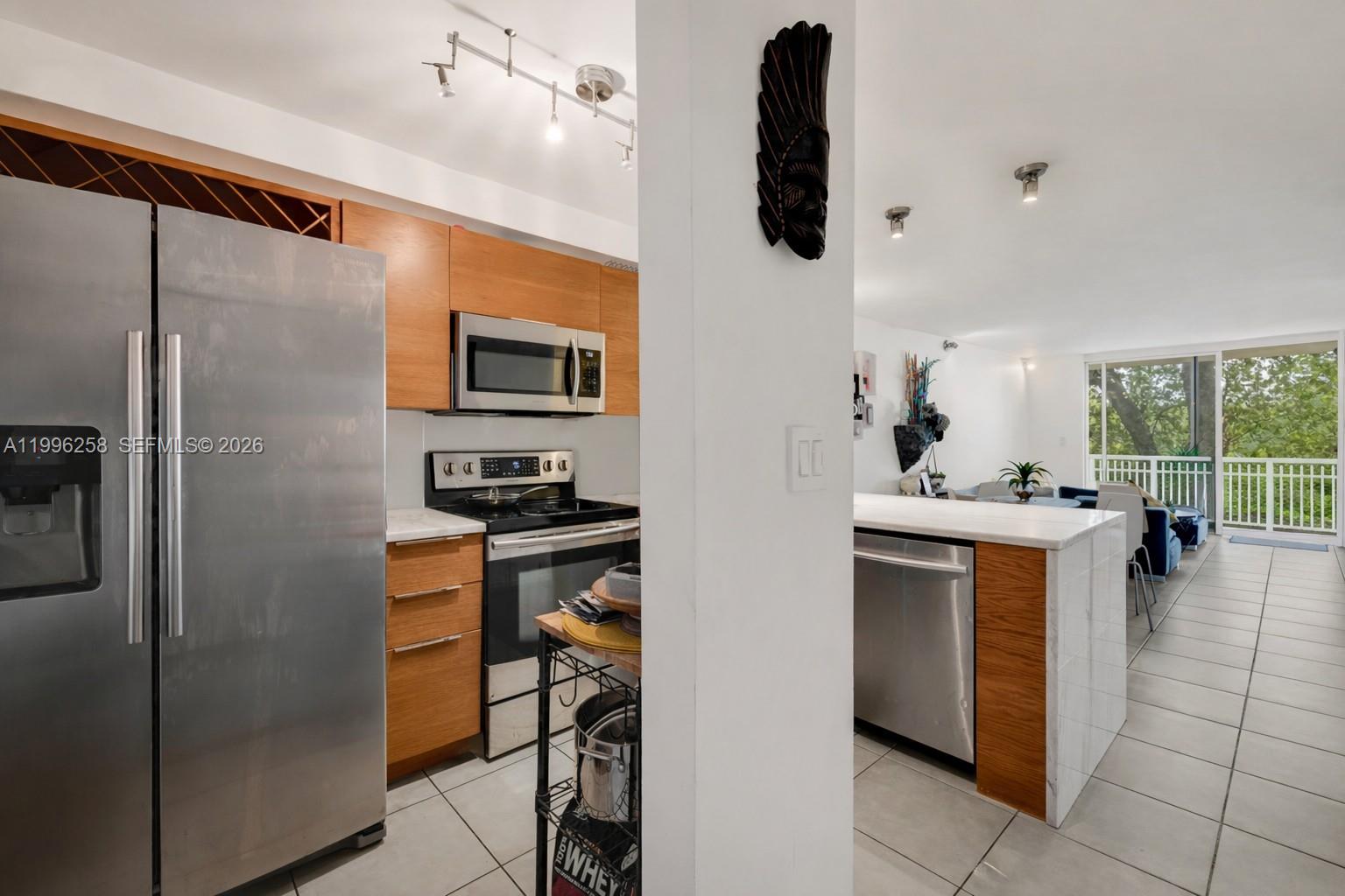 NIRVANA CONDO NO ONE COND - Residential