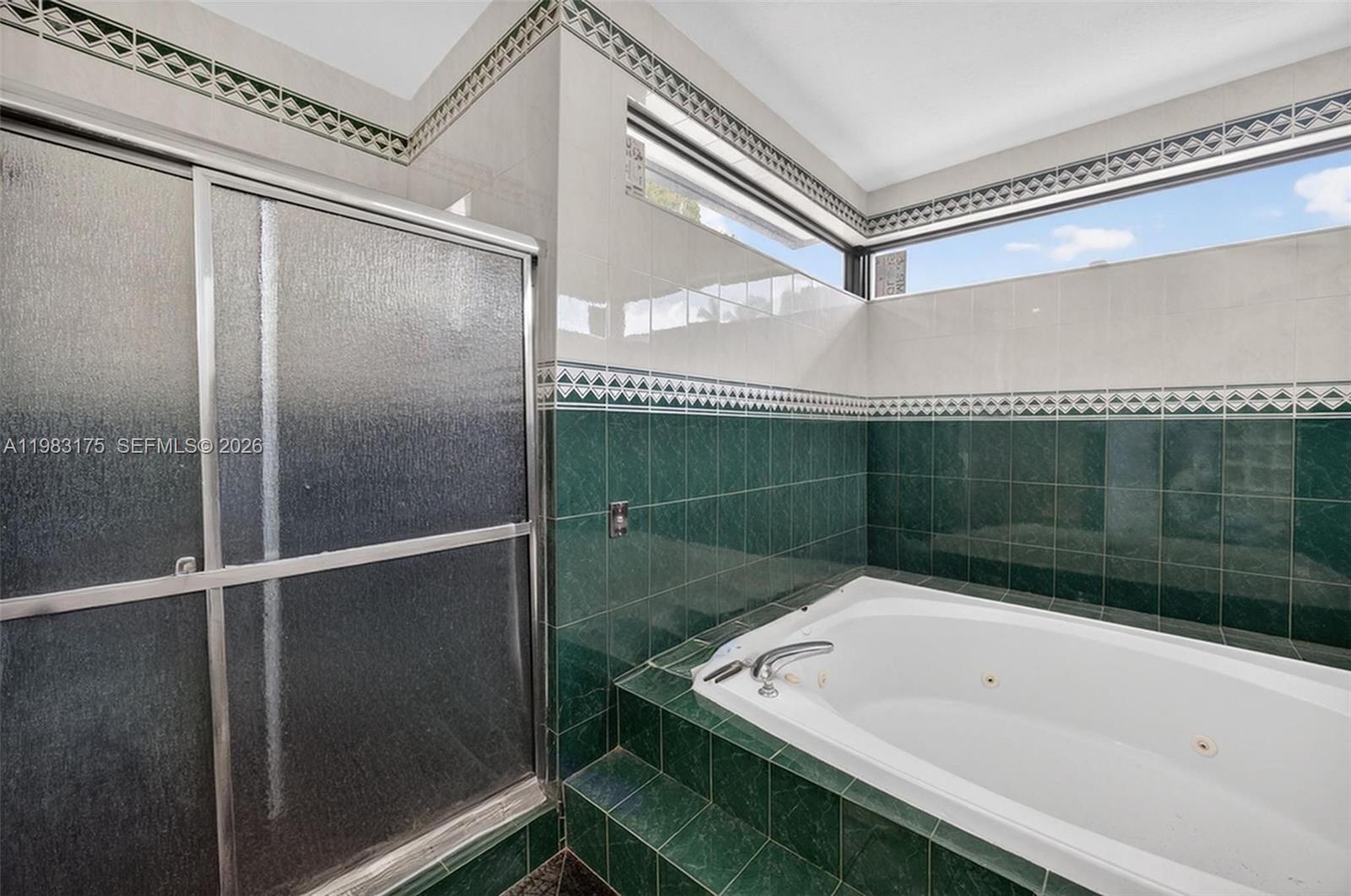 CORAL PINES - Residential