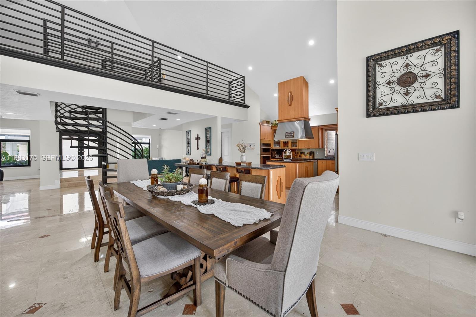 CORAL PINES - Residential