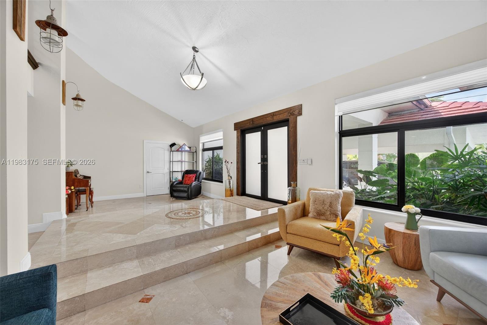 CORAL PINES - Residential