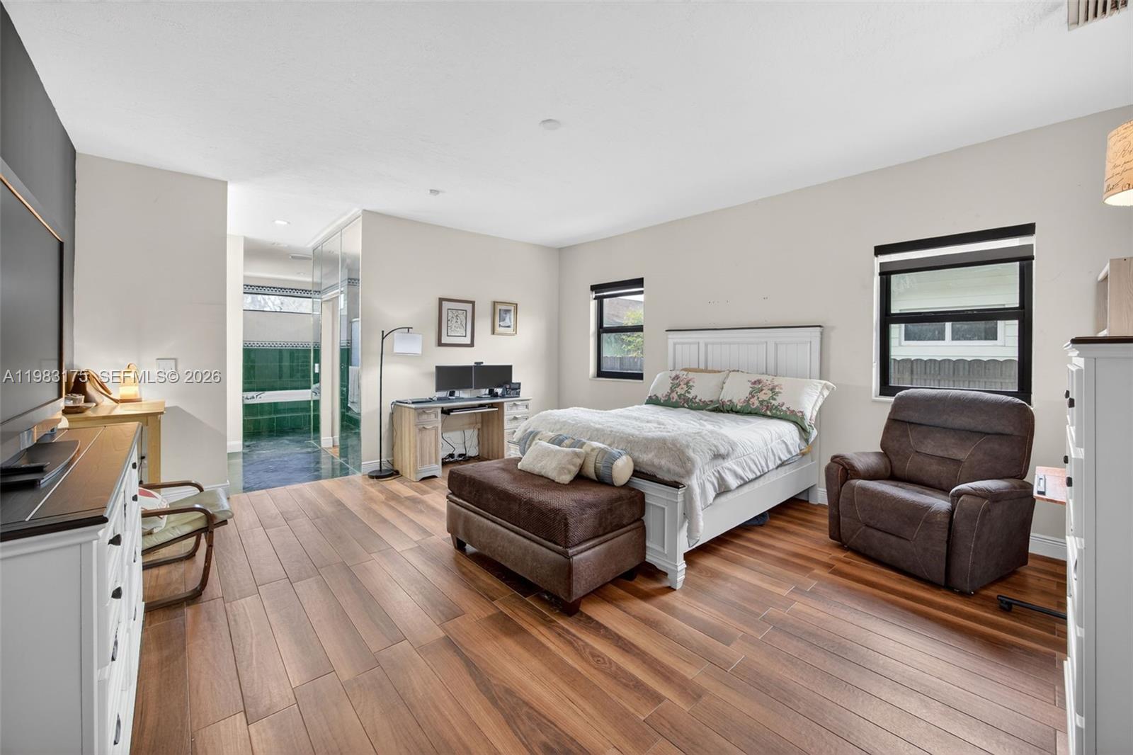 CORAL PINES - Residential