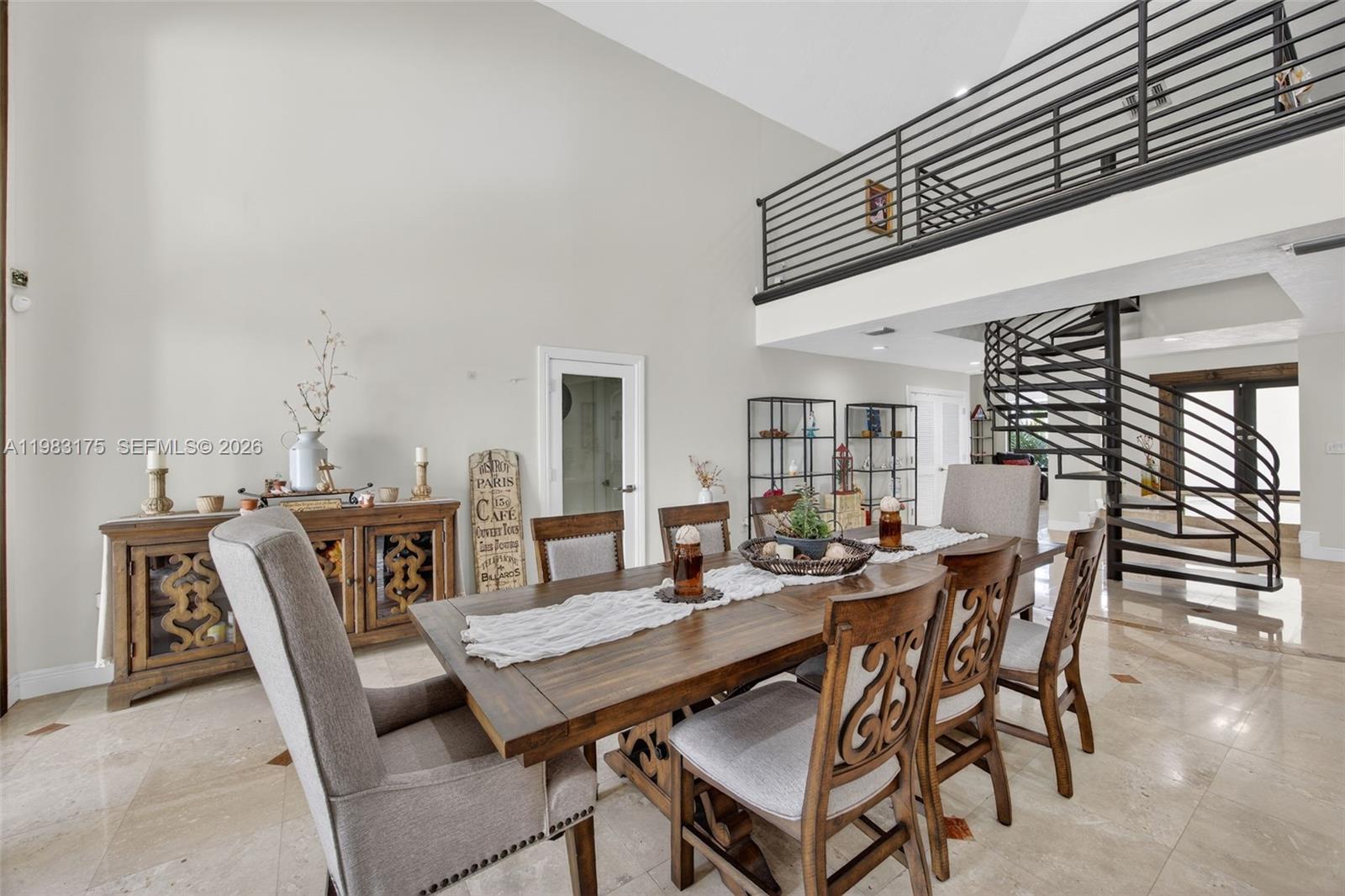 CORAL PINES - Residential