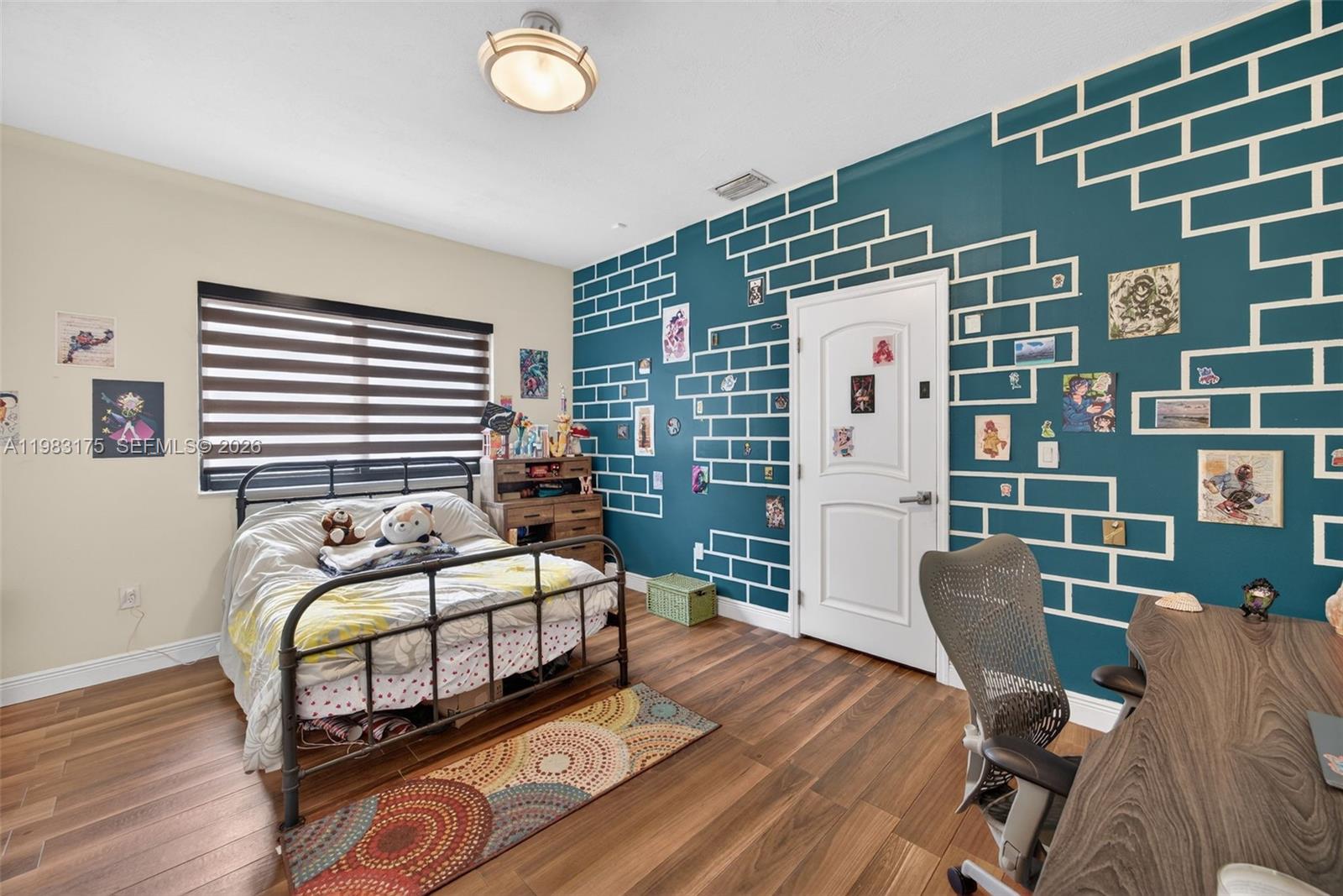 CORAL PINES - Residential