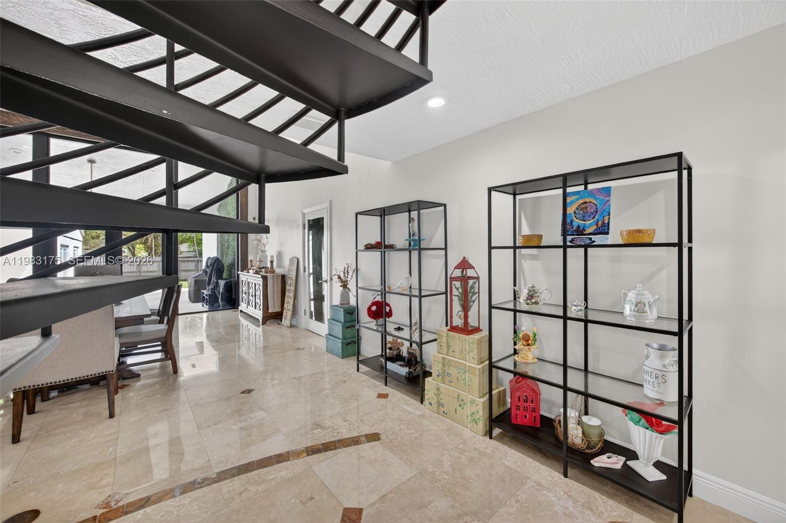 CORAL PINES - Residential