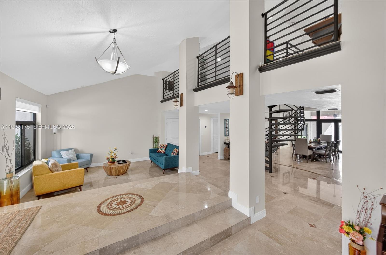 CORAL PINES - Residential