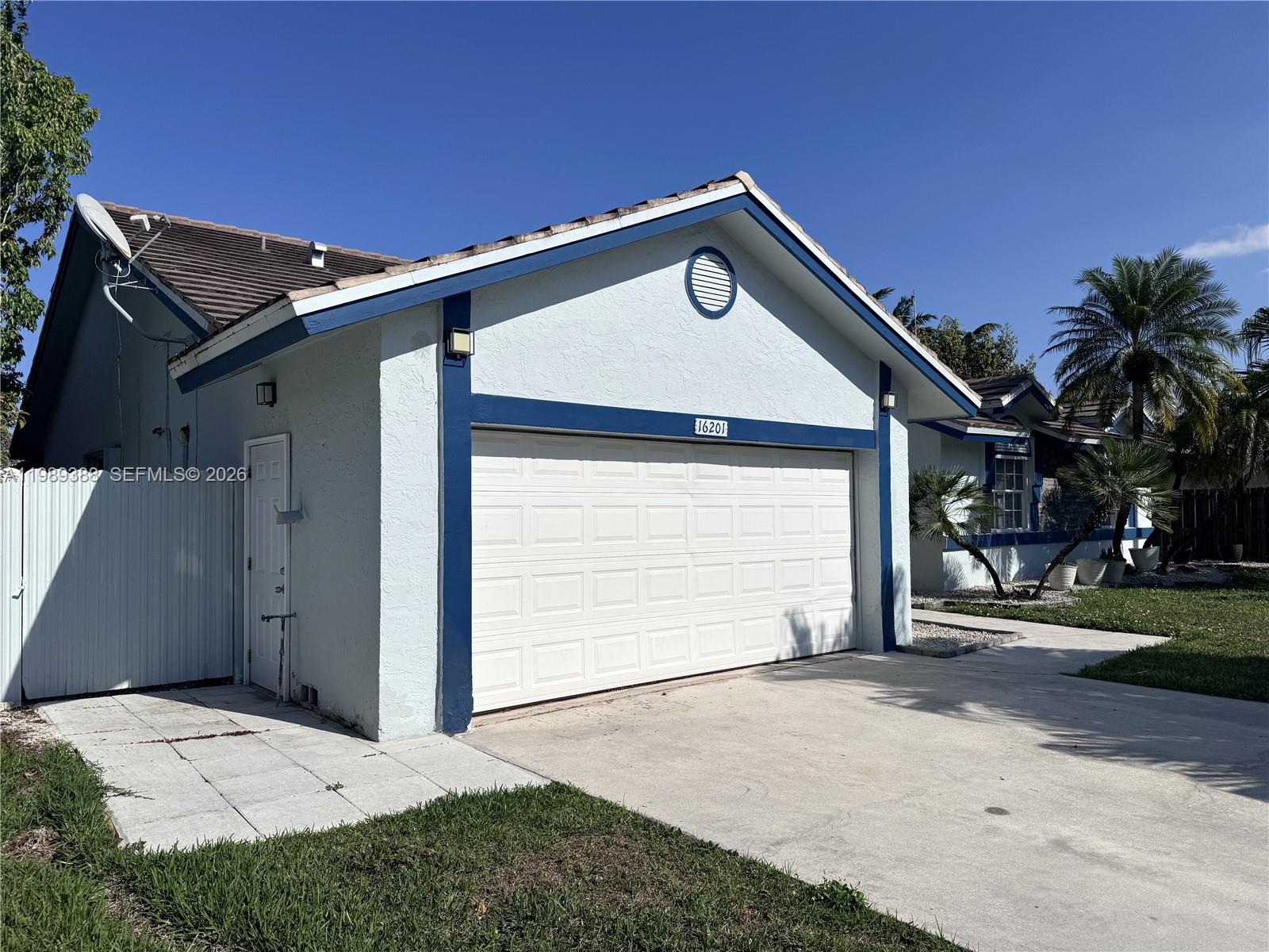 LIMEWOOD GROVE - Residential Lease