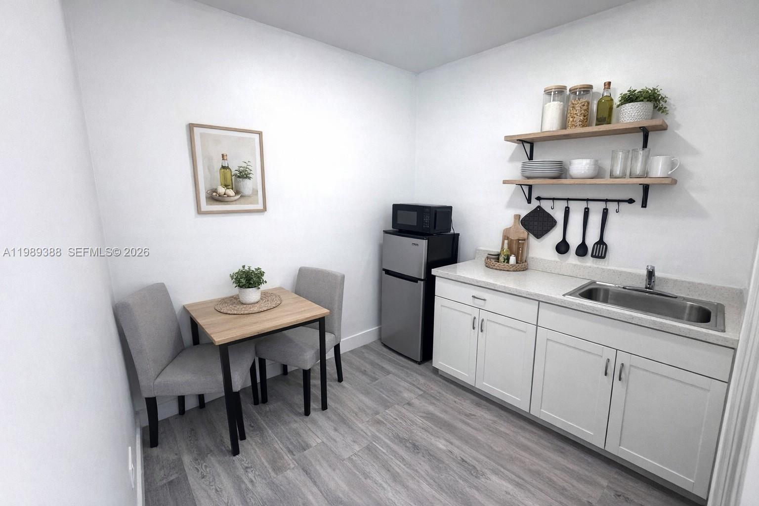 LIMEWOOD GROVE - Residential Lease