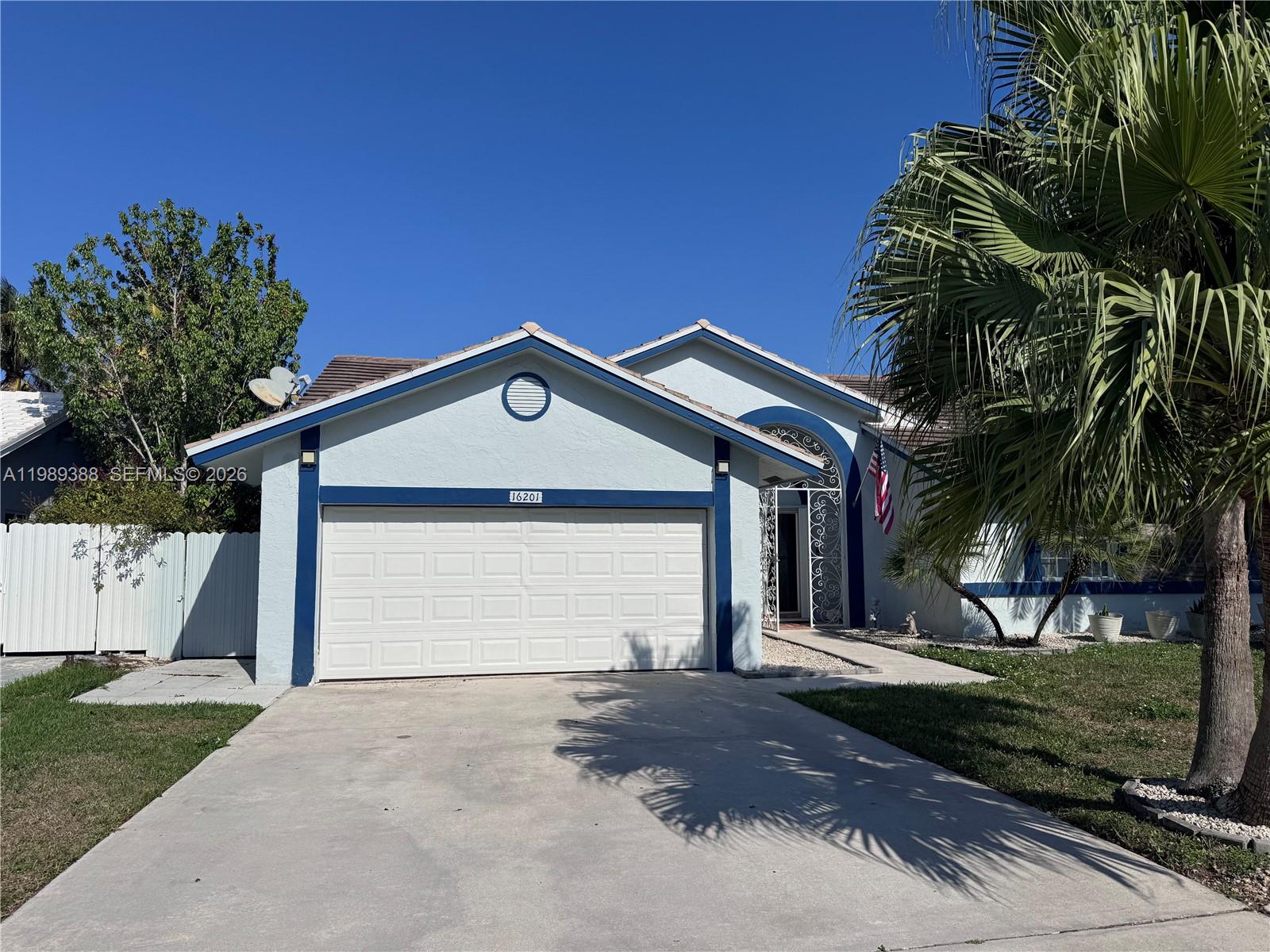 LIMEWOOD GROVE - Residential Lease