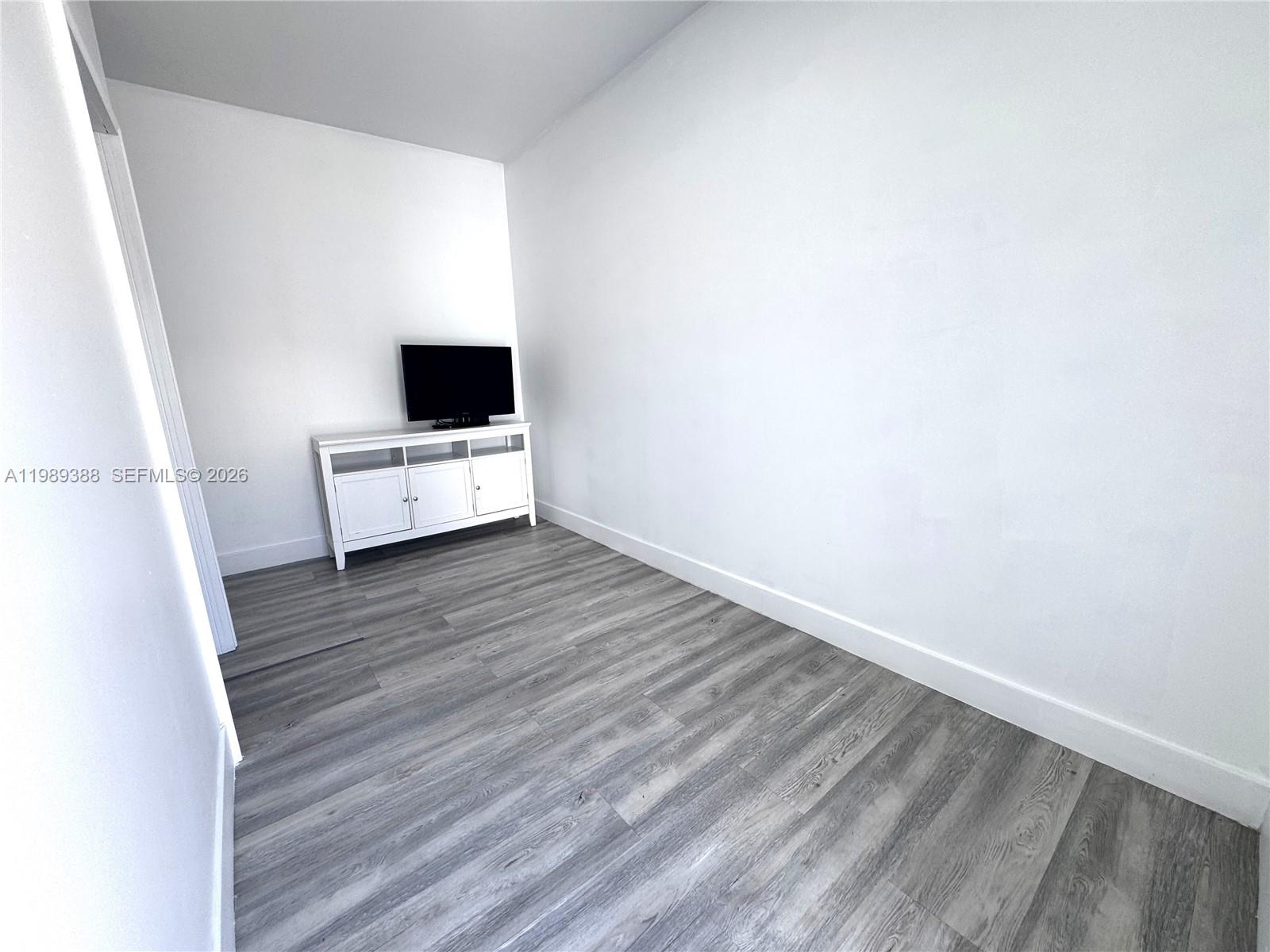 LIMEWOOD GROVE - Residential Lease