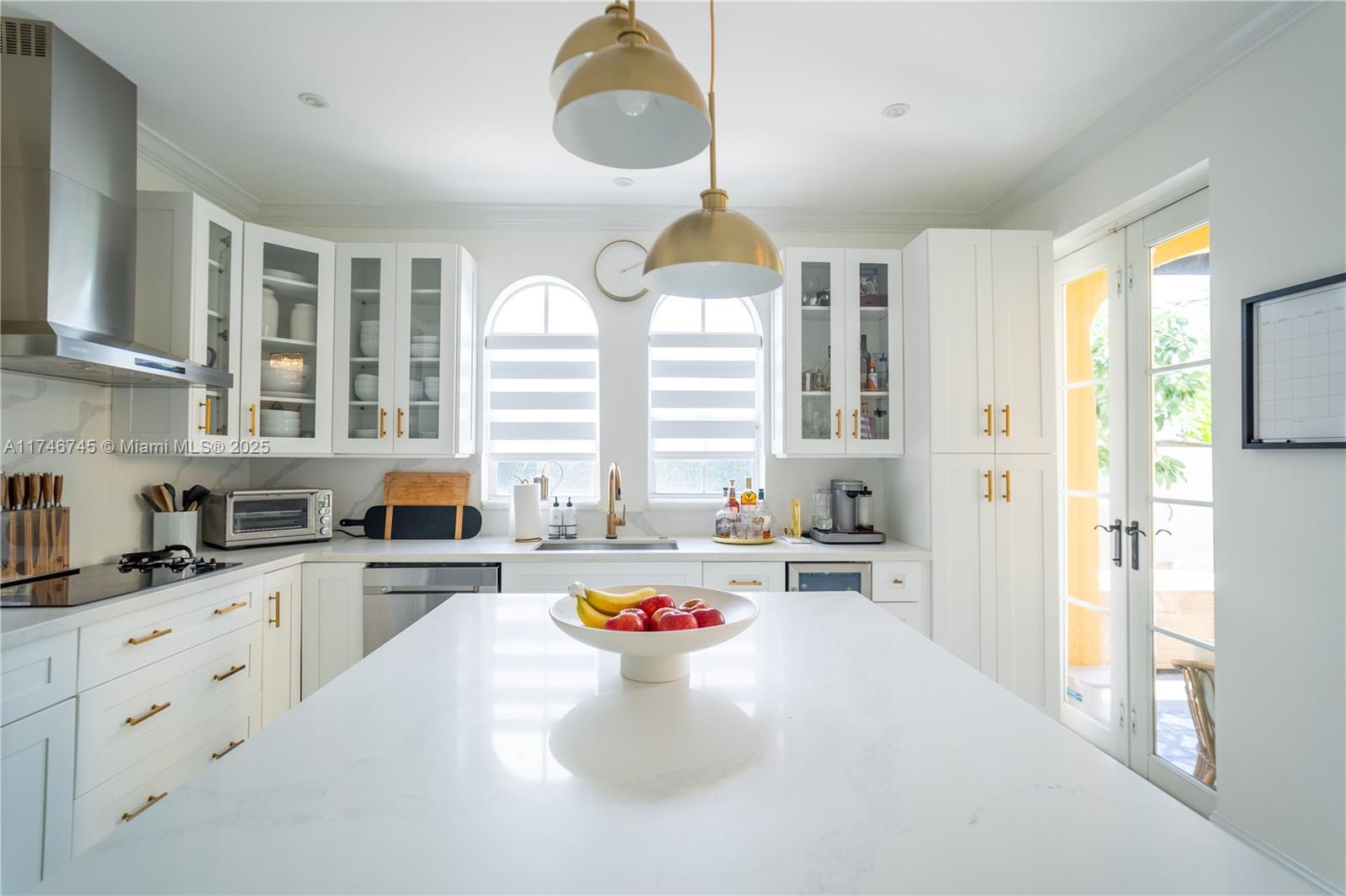 AVENTURA BAY TOWNHOMES CO - Residential