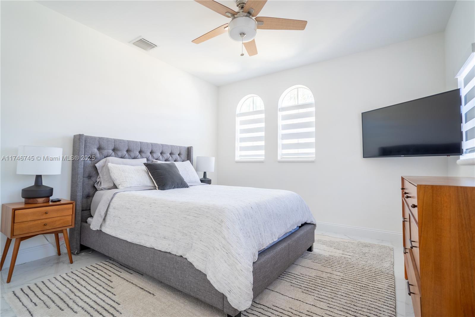 AVENTURA BAY TOWNHOMES CO - Residential