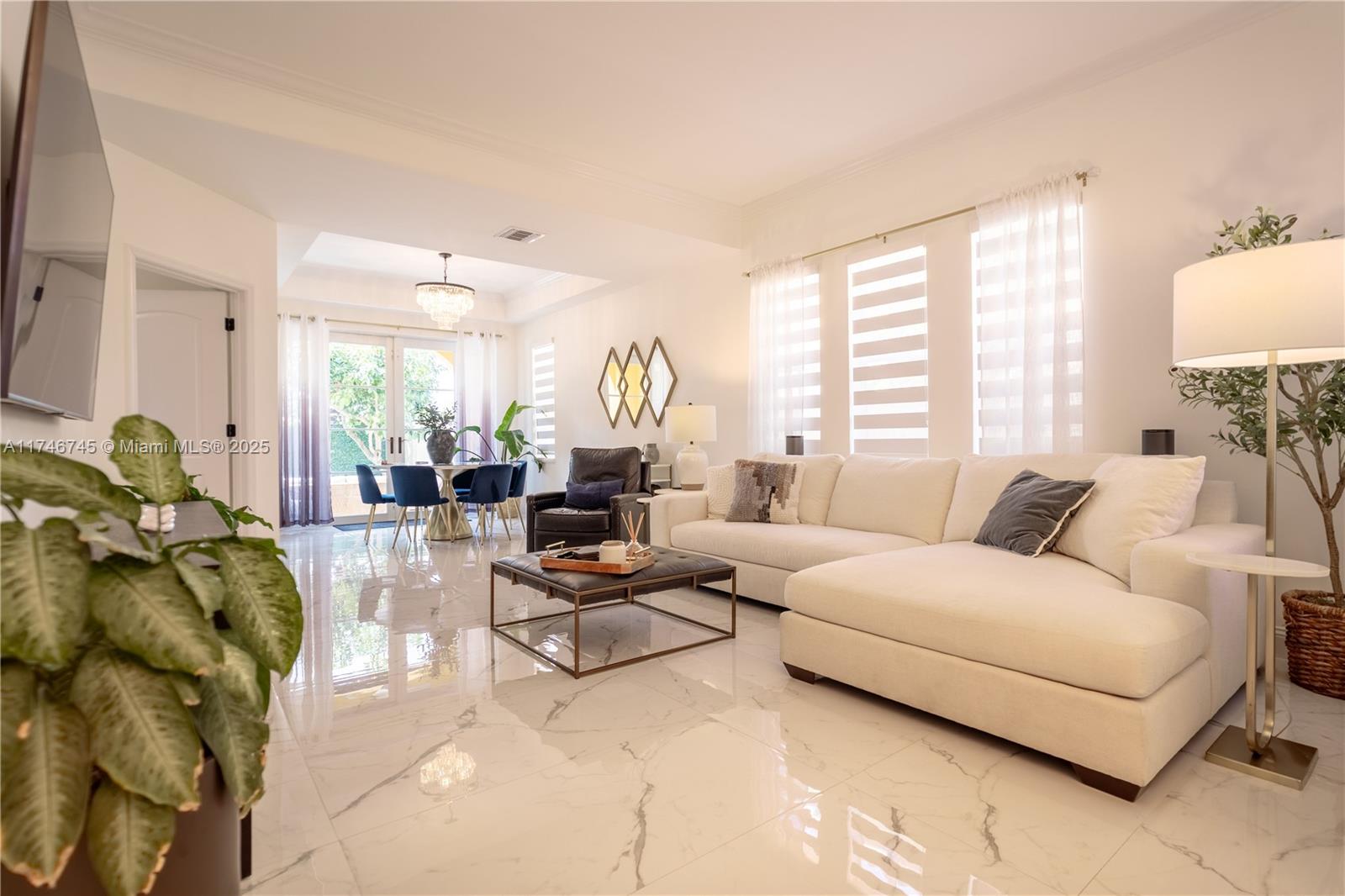 AVENTURA BAY TOWNHOMES CO - Residential