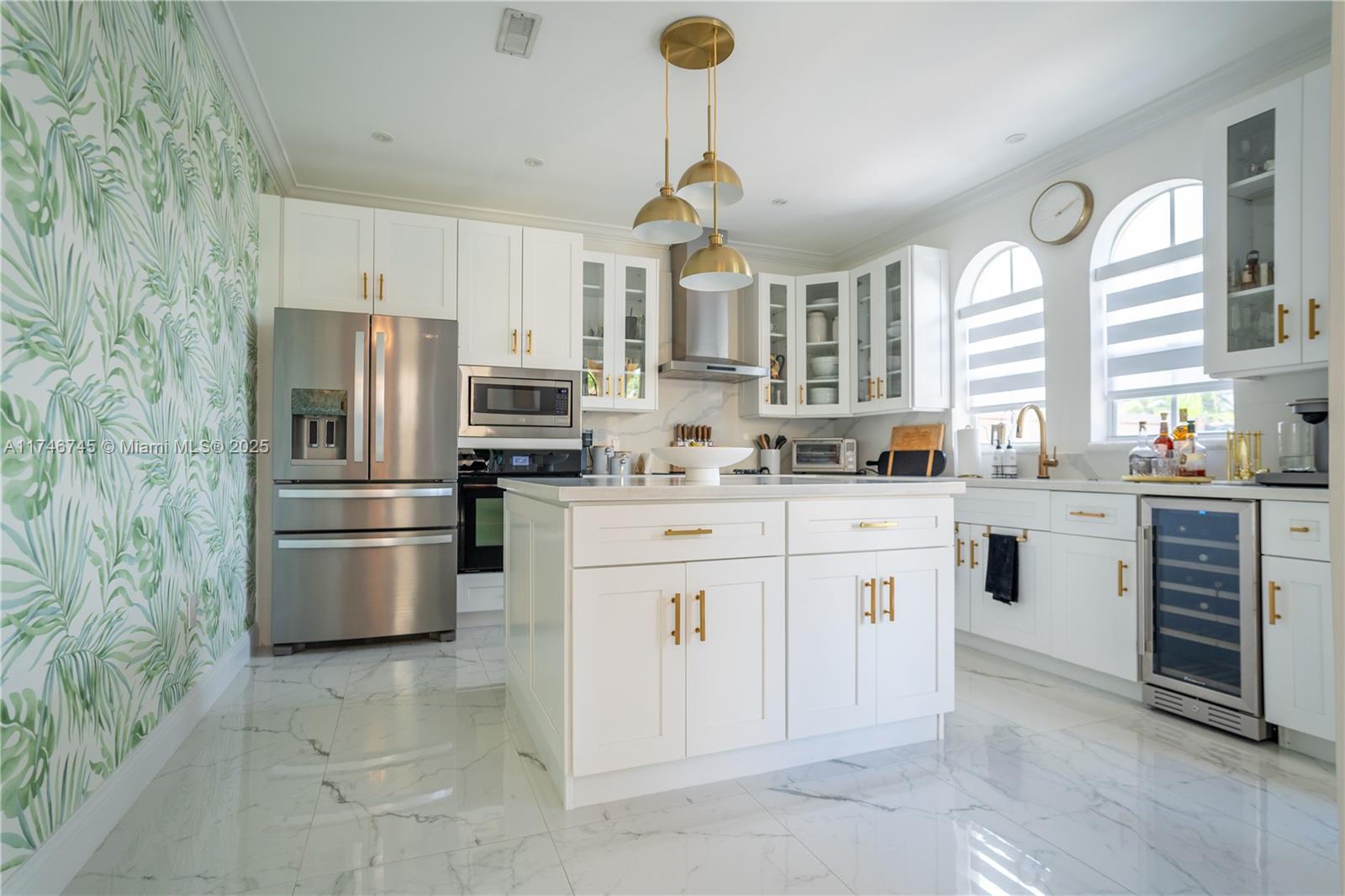 AVENTURA BAY TOWNHOMES CO - Residential