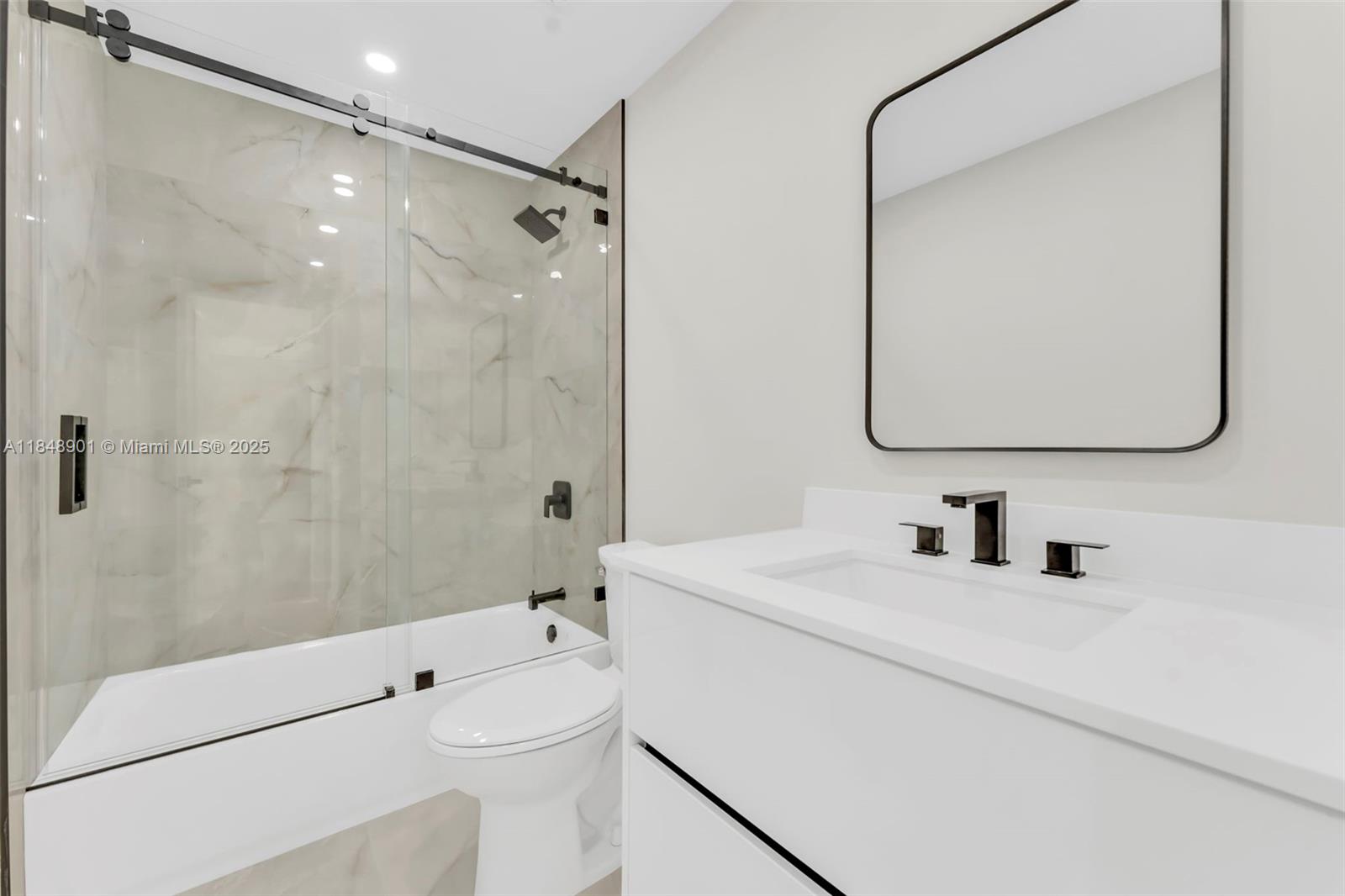 PALM SPRINGS LAKES 4TH AD - Residential