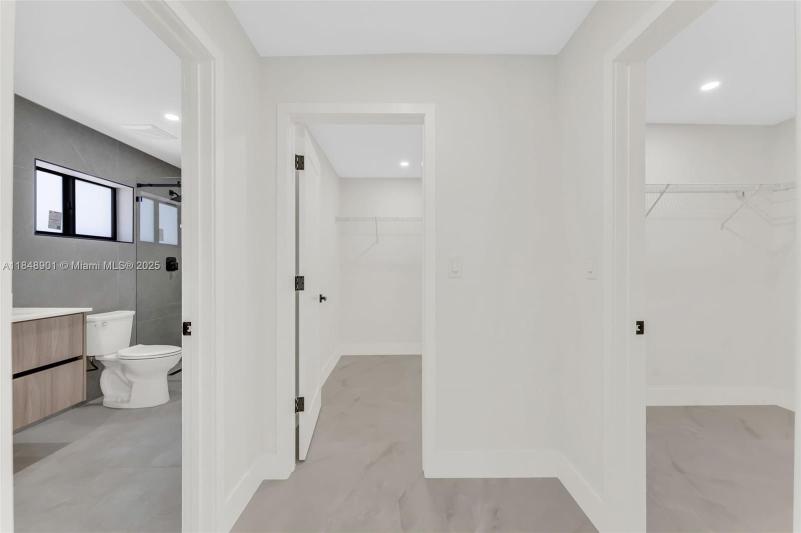 PALM SPRINGS LAKES 4TH AD - Residential