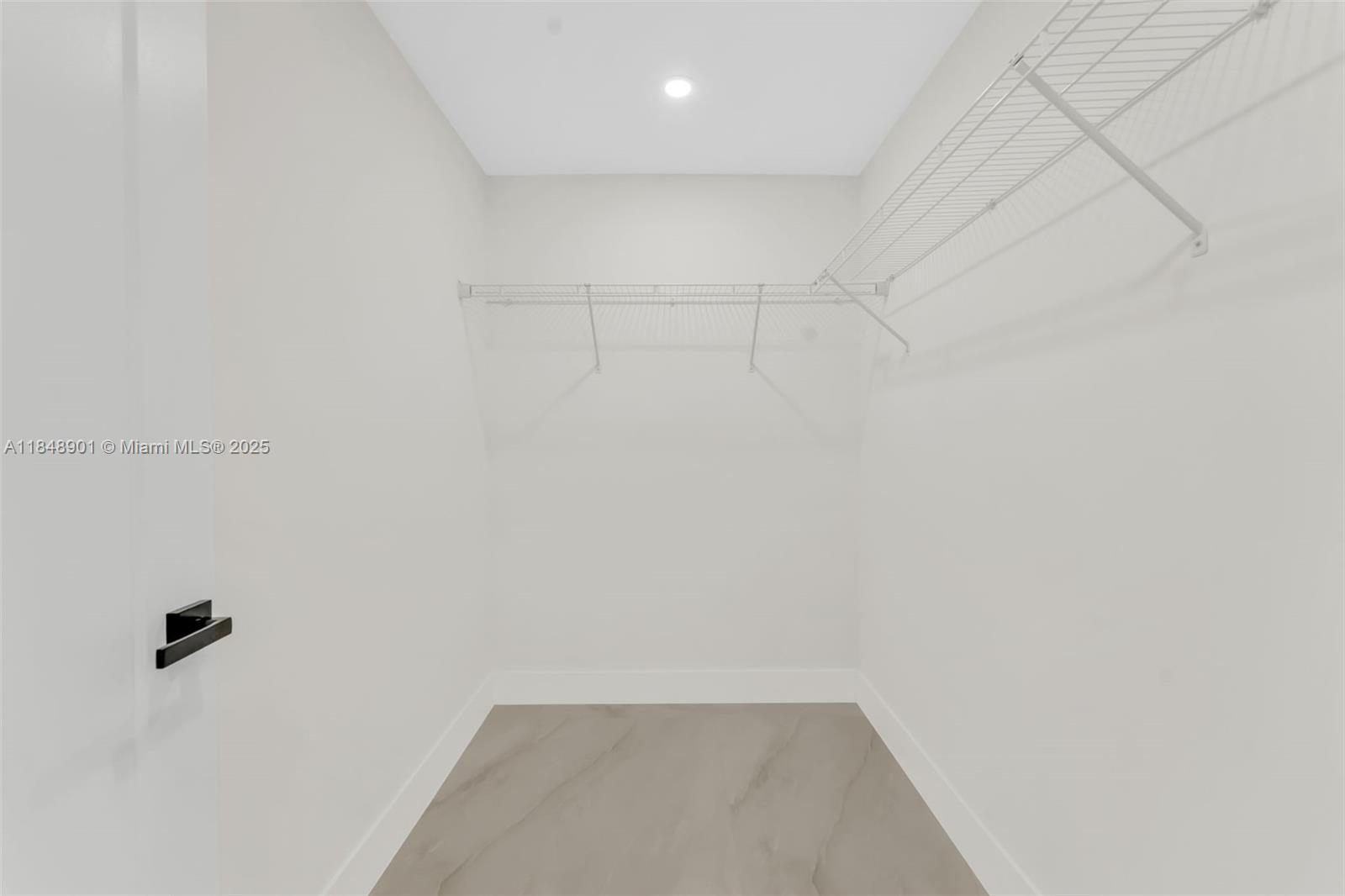 PALM SPRINGS LAKES 4TH AD - Residential