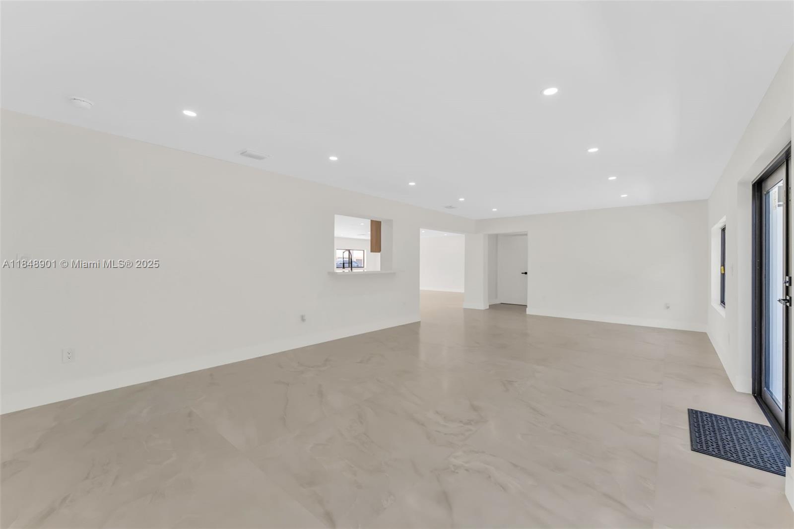 PALM SPRINGS LAKES 4TH AD - Residential