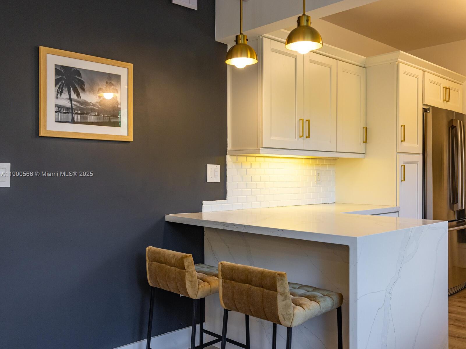 BISCAYNE PARK KINGS RESUB - Residential