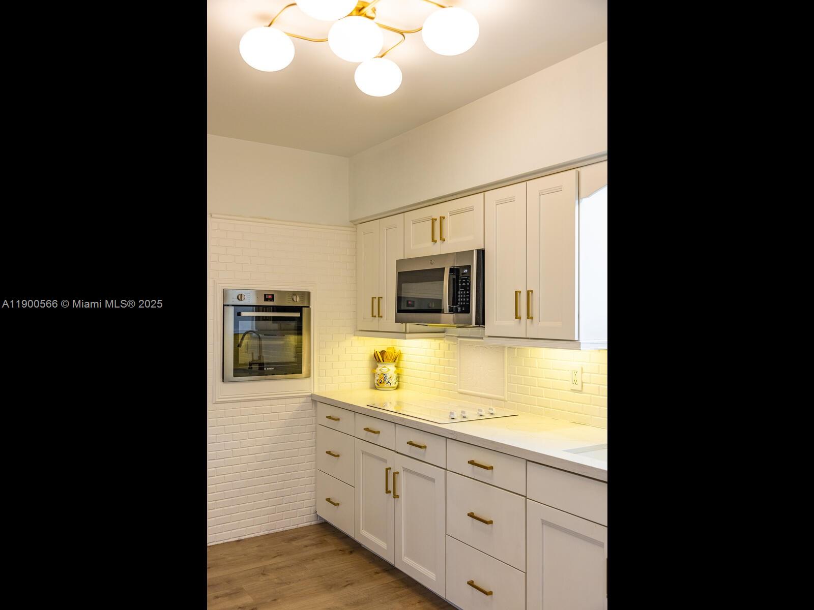 BISCAYNE PARK KINGS RESUB - Residential