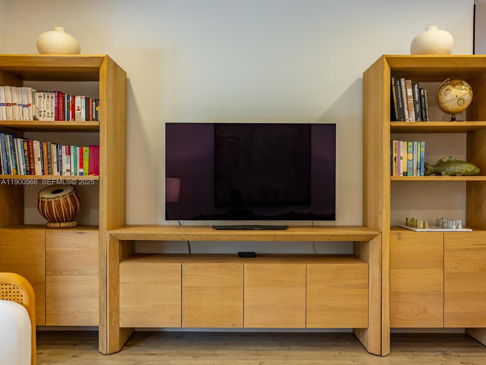 BISCAYNE PARK KINGS RESUB - Residential