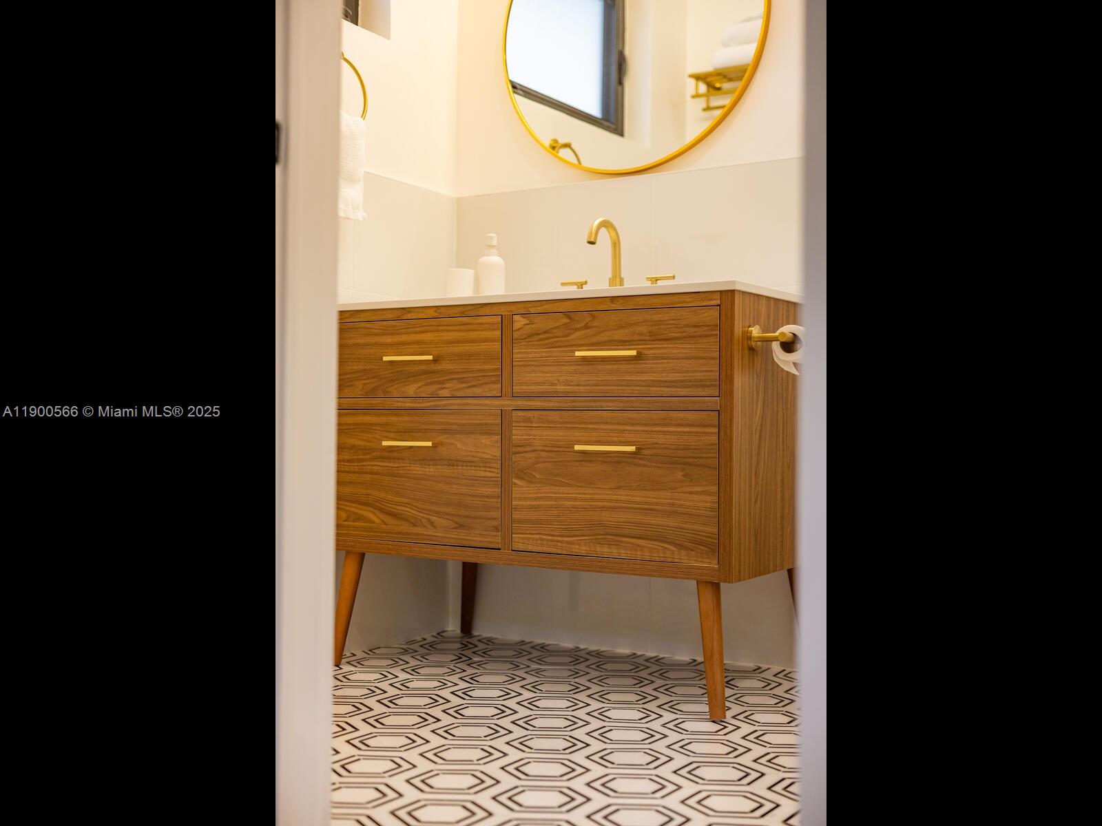 BISCAYNE PARK KINGS RESUB - Residential