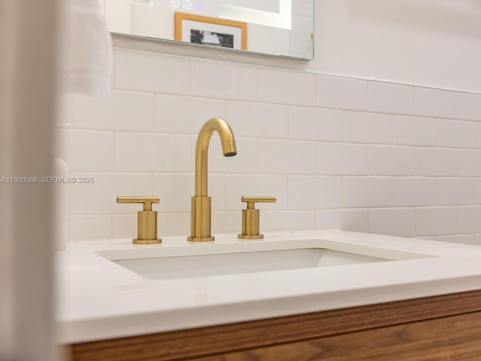 BISCAYNE PARK KINGS RESUB - Residential