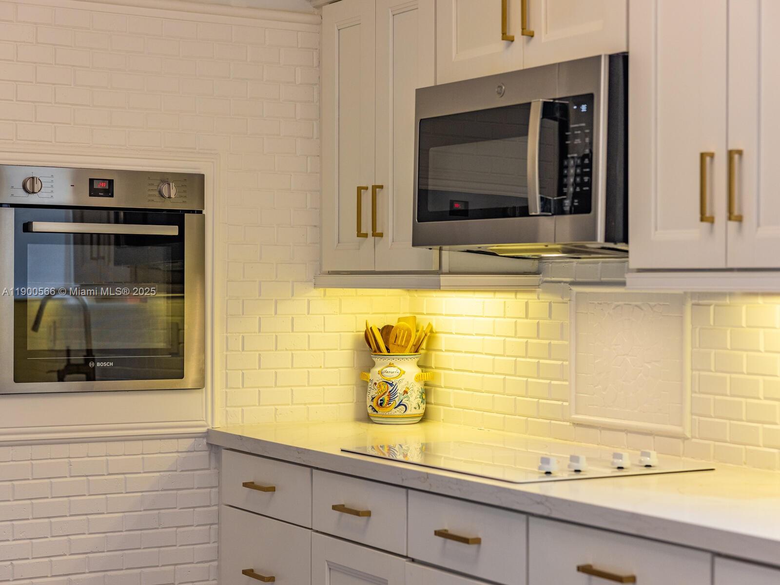 BISCAYNE PARK KINGS RESUB - Residential