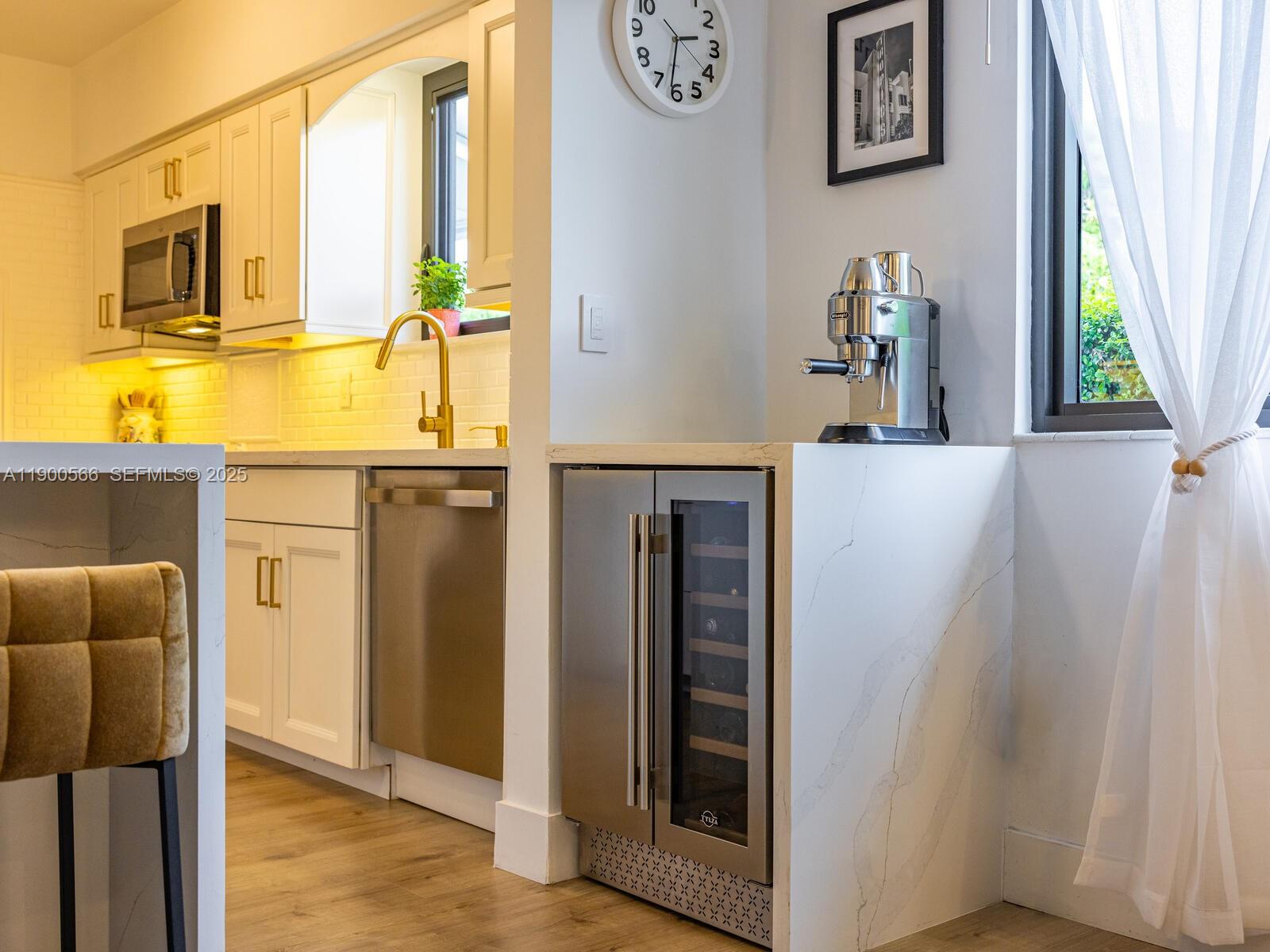 BISCAYNE PARK KINGS RESUB - Residential