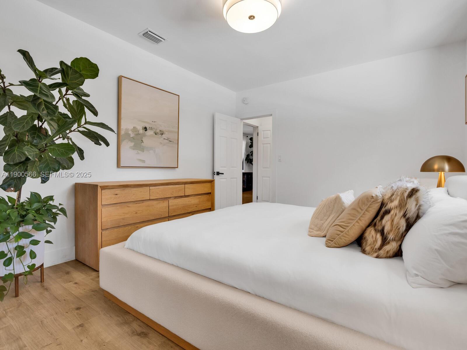 BISCAYNE PARK KINGS RESUB - Residential