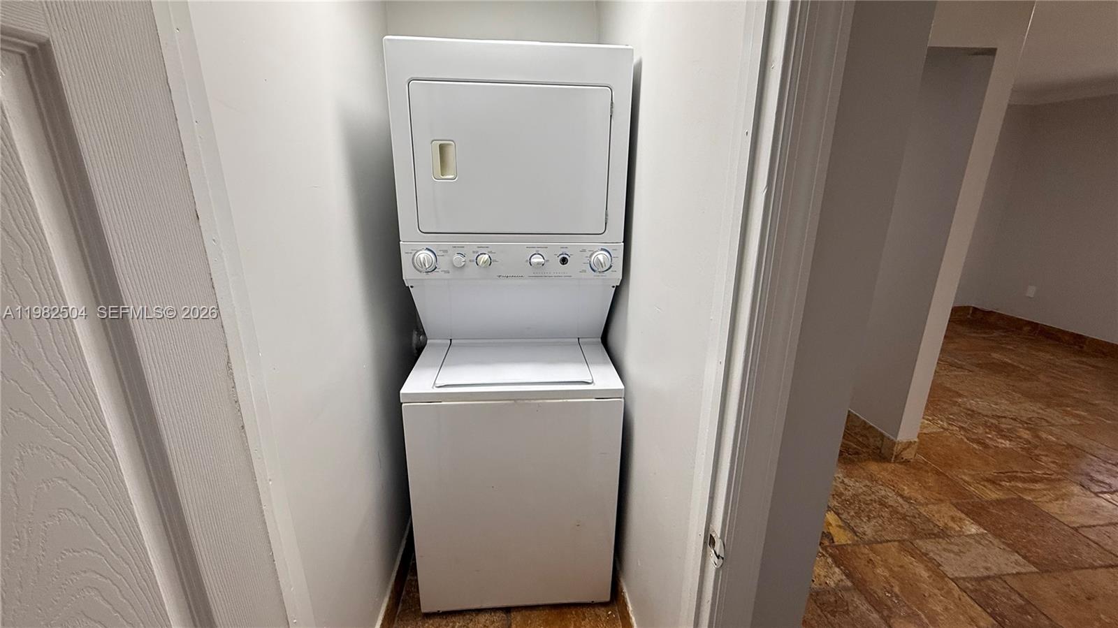 OLUSTEE PARK - Residential Lease