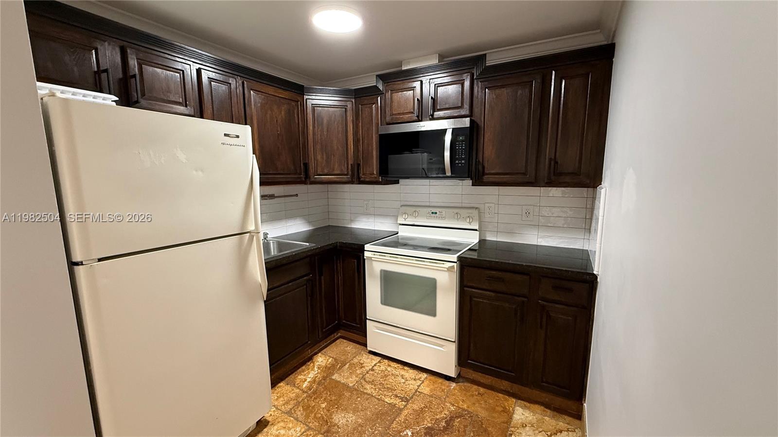 OLUSTEE PARK - Residential Lease