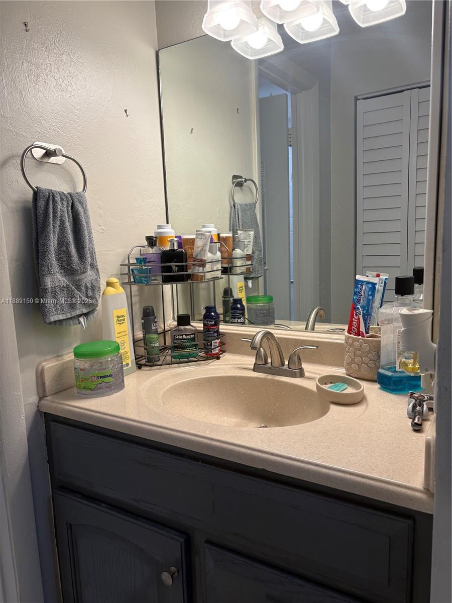 KINGS CASTLE CONDO - Residential