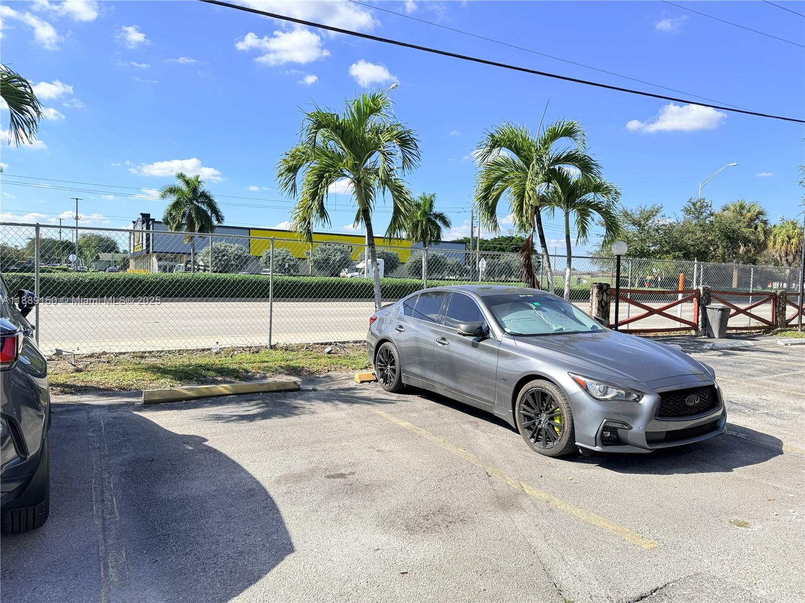 KINGS CASTLE CONDO - Residential