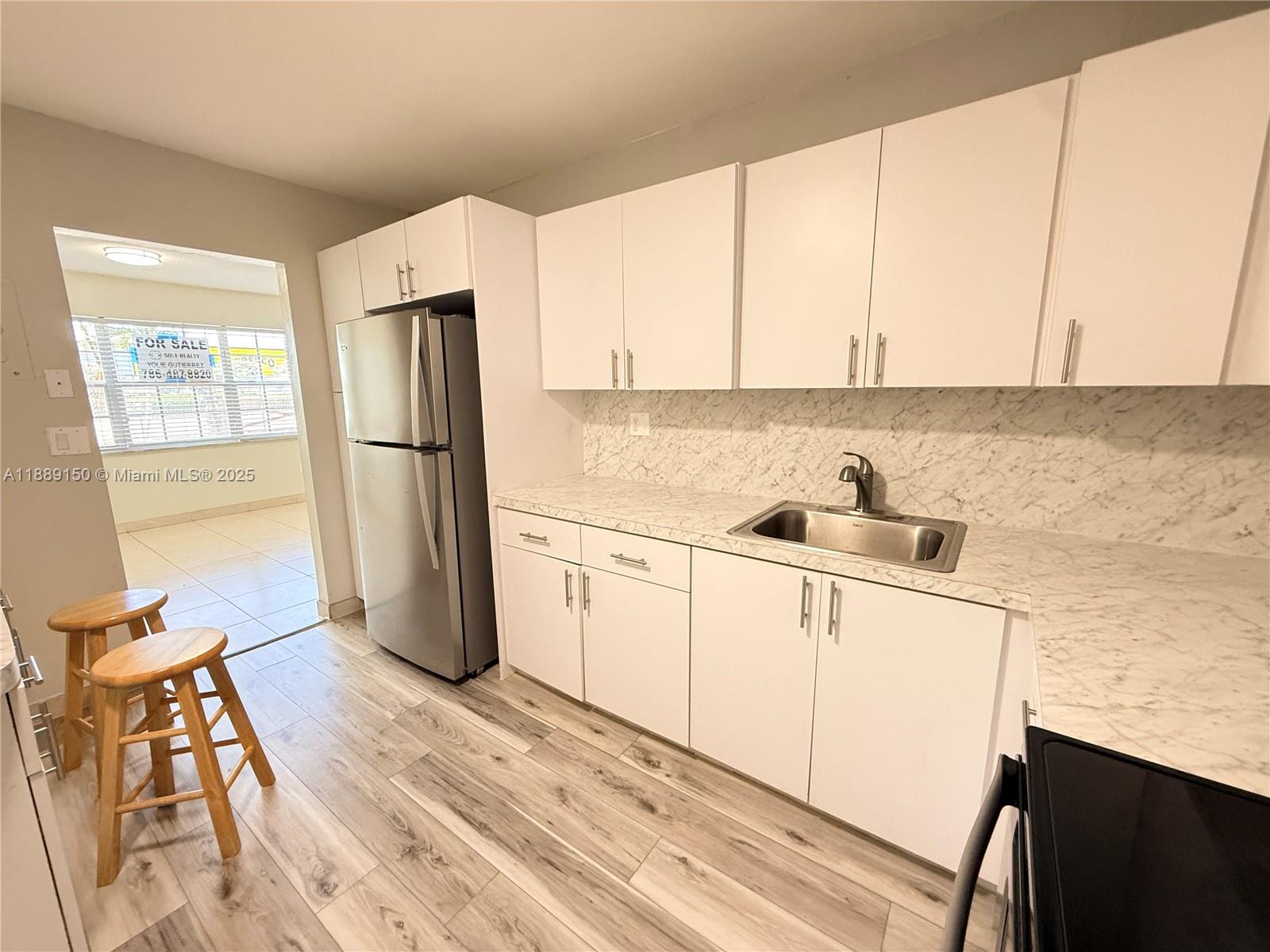 KINGS CASTLE CONDO - Residential