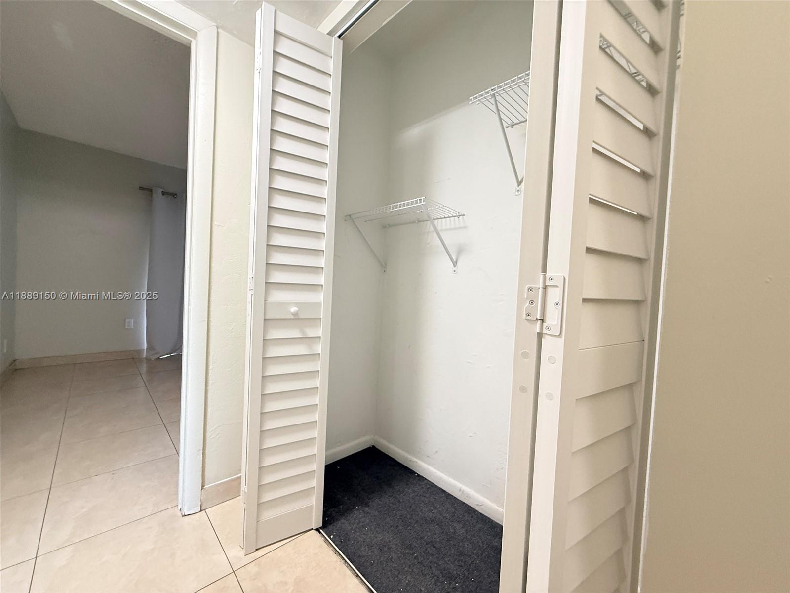 KINGS CASTLE CONDO - Residential