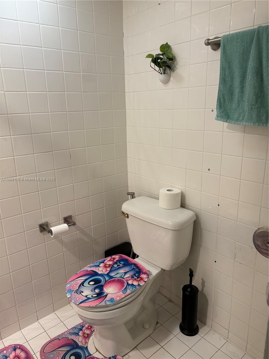 KINGS CASTLE CONDO - Residential