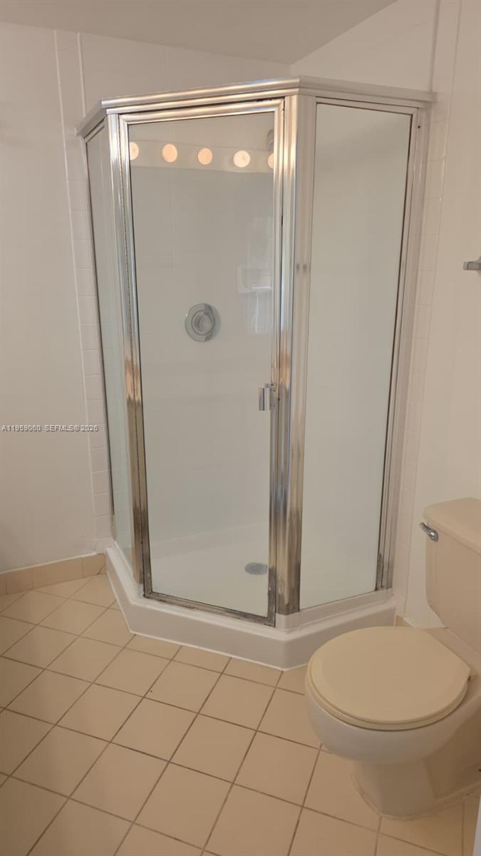 WATERSIDE LUXURY TOWNHOME - Residential Lease