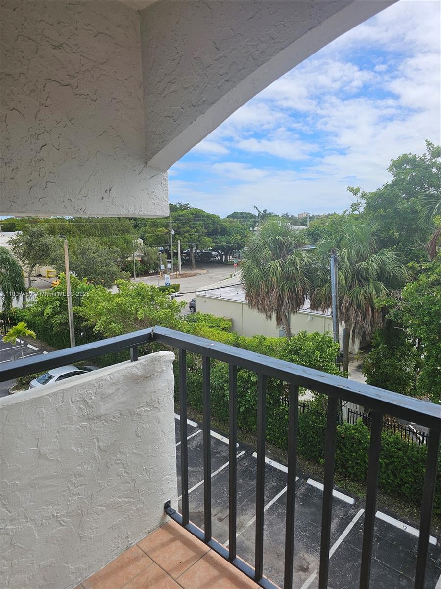 CORAL WAY GARDENS CONDO - Residential