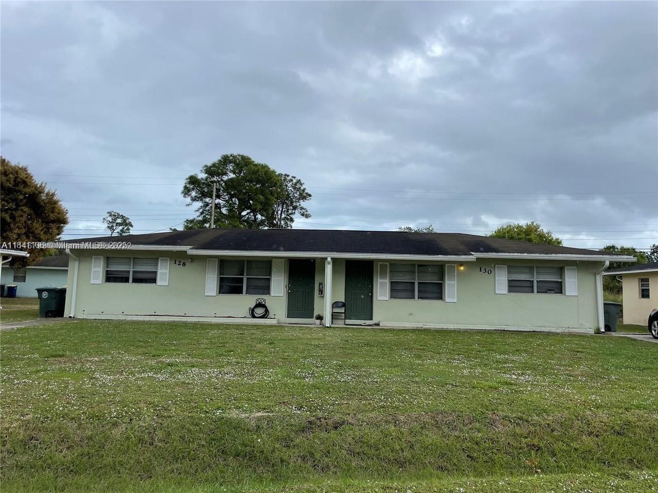 Beautiful 2/1 each side duplex with long time, good paying tenants. Recently updated.
One side rents for $1275 with renewal date 9/2025. Other side rents for $1350 with renewal date 6/2026.
Mandatory management by HOA which collects rents, handles repairs etc... gives owners/investors peace of mind. DON'T LET THIS GREAT OPPORTUNITY PASS YOU BY !!