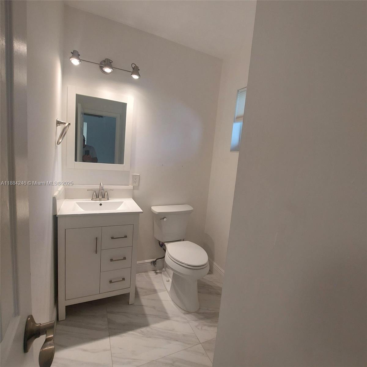 SHERIDAN LAKES CONDO APTS - Residential