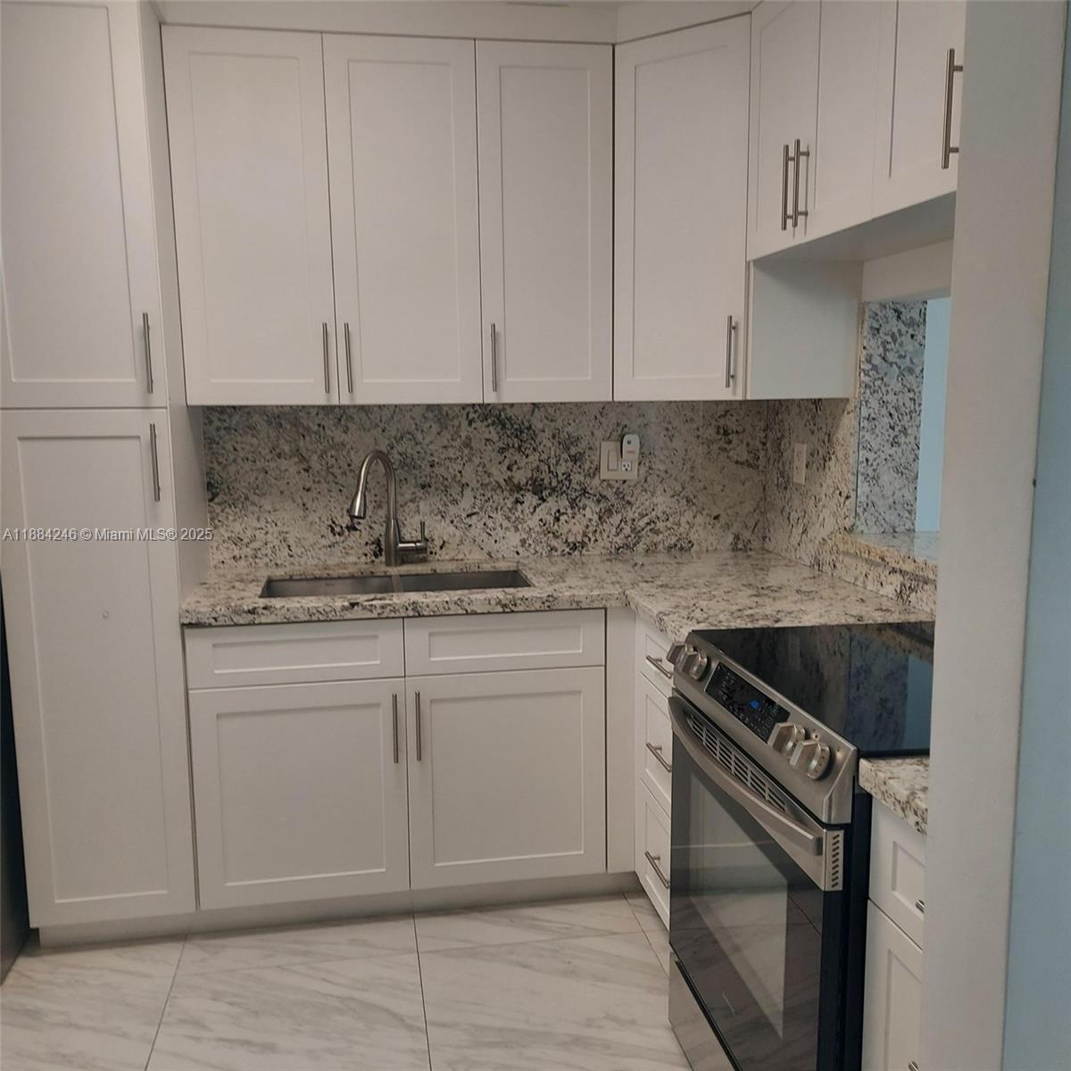 SHERIDAN LAKES CONDO APTS - Residential