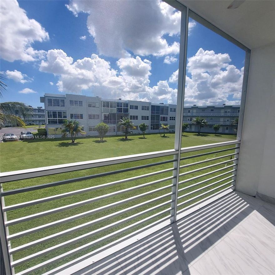 CHARMING 1 BEDROOM 1.5 BATH CONDO 55+ COMUNITY. IMECCABLE COMPLETELY RENOVATED INCLUDING NEW RANGD, REFRIGERATOR, TANKLESS WATER HEATER,AC, VANITIES, SINKS TOILETS. ALL FLOORING PORCELAIN TILE, 1 WALKIN CLOSET + 3 CLOSET STORAGE ROOM, ENJOY EASY LIVING AND RELAXATION WITH GREAT AMENITIES INCLUDING: POOL, GYM,LIBERARY, PICNIC AREA, WALKING PATH AROUND THE LAKE, BILLIARDS, LAUNDERY FACILITY, STORAGE UNITE, AND MUCH MORE. SHORT DRIVE TO BEAUTIFUL HOLLYWOOD BEACH, CLOSE TO COUNTY PARK, HARDROCK CASINO.
40 YEARS COMPLITED AND WILL BE PAID BY SELLER.ASSOCIATION REQUIRES 675 SCORE AND 30% INCOME TOWARD HOUSING. SELLER HIGHLY MOTIVATED
