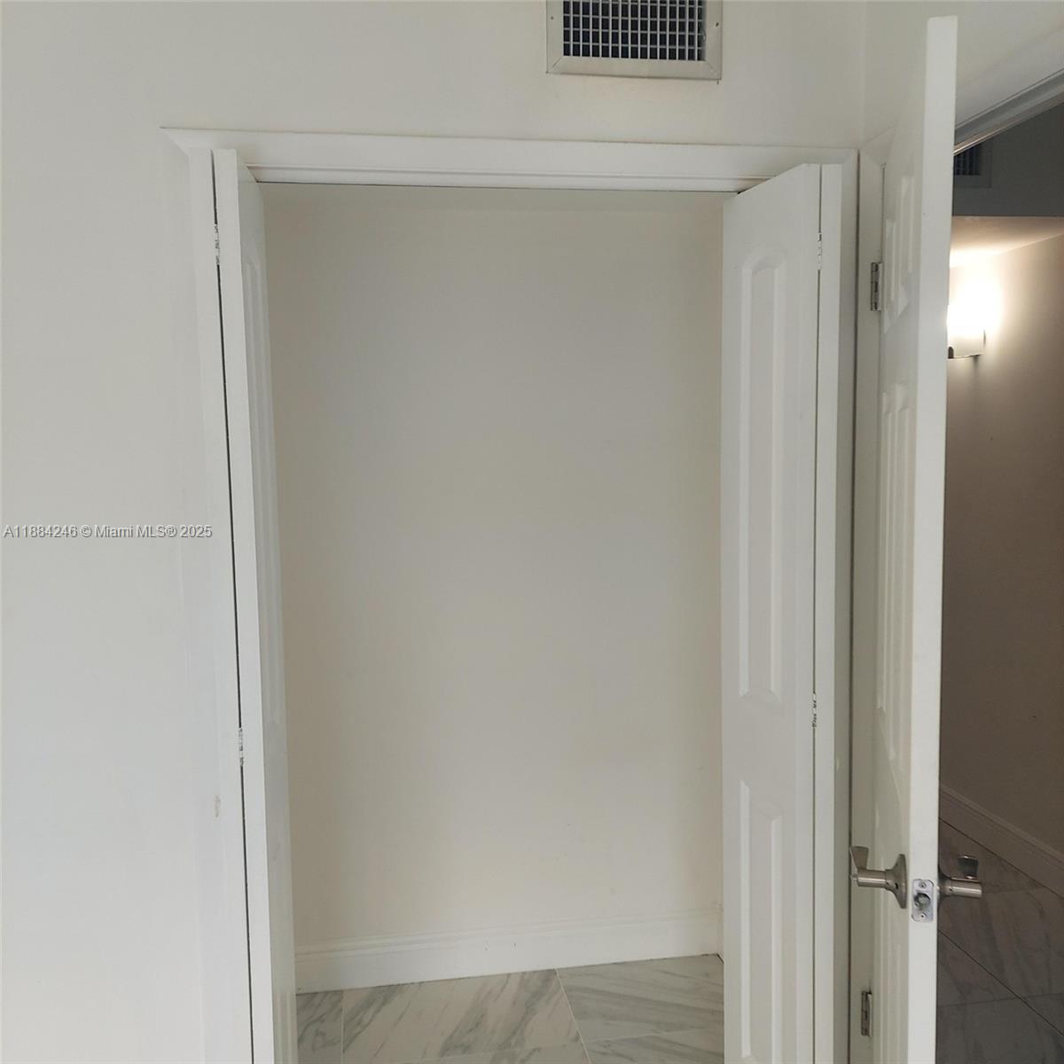 SHERIDAN LAKES CONDO APTS - Residential