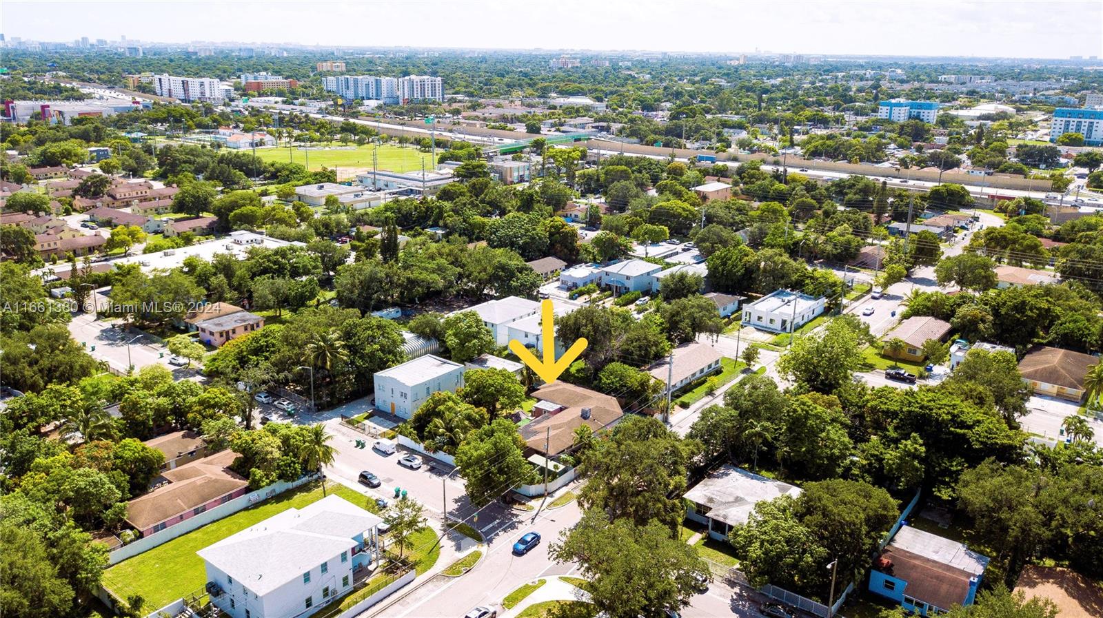300 NW 69th St, Miami, FL, 33150/$1,800,000 3 300 NW 69th St