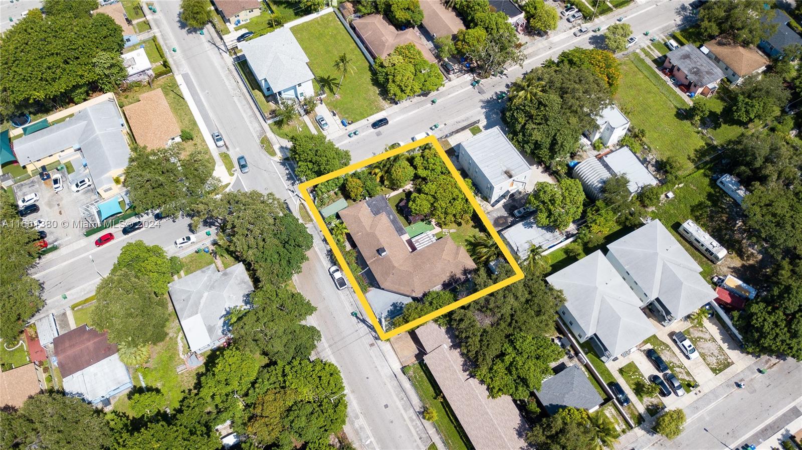 300 NW 69th St, Miami, FL, 33150/$1,800,000 4 300 NW 69th St