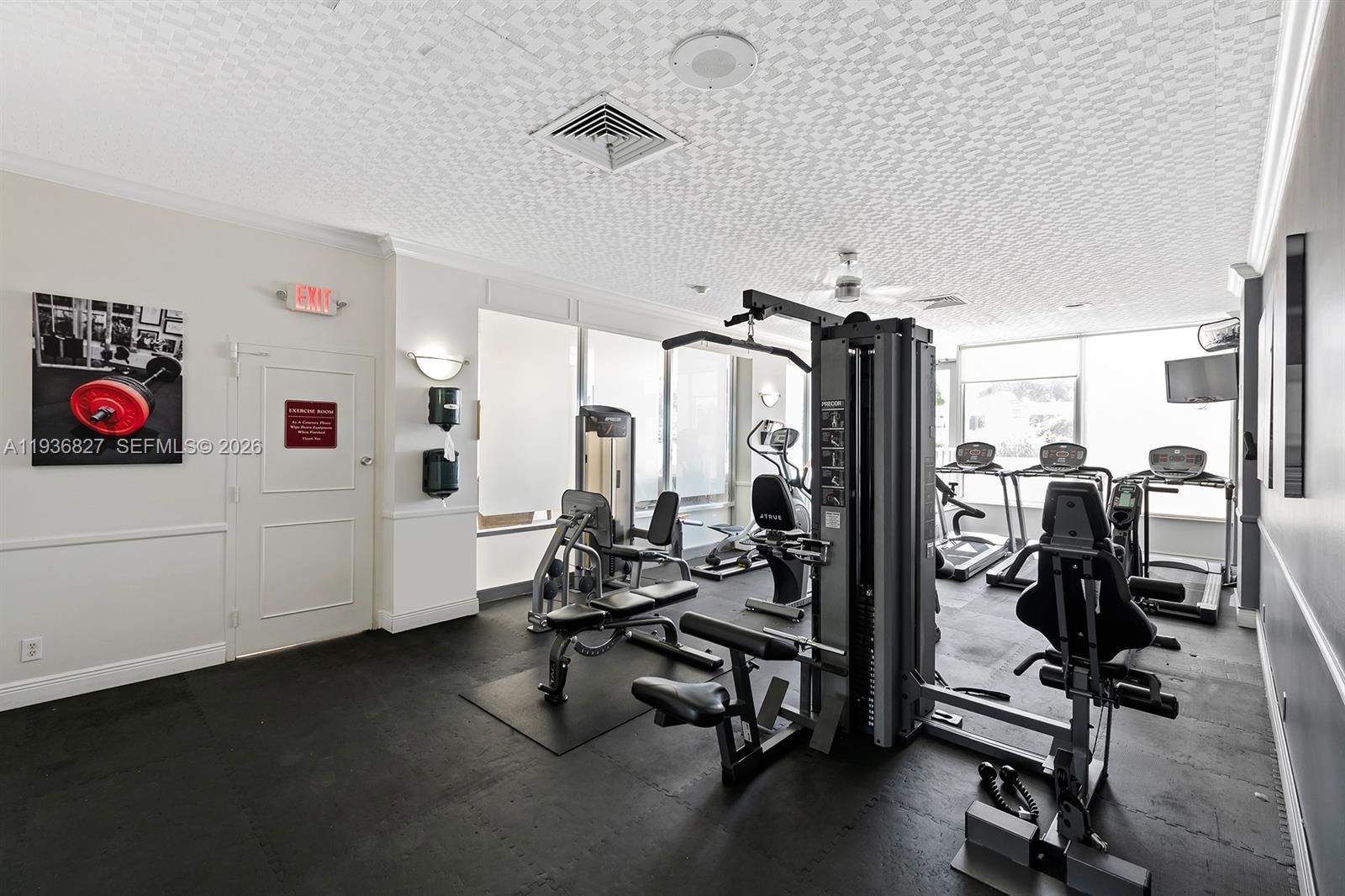 EVERGLADES HOUSE CONDO - Residential