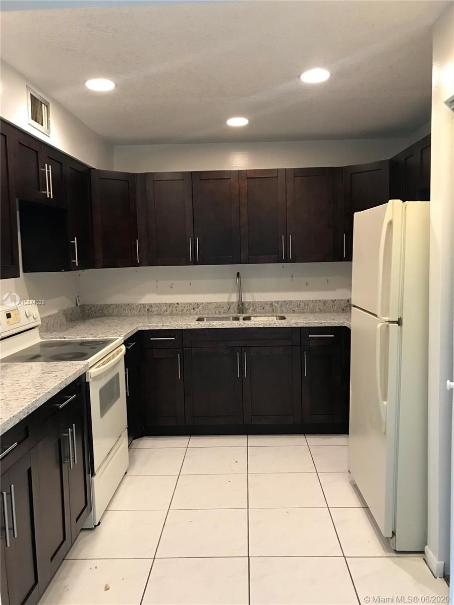 LAKEVIEW ESTATES CONDO - Residential Lease