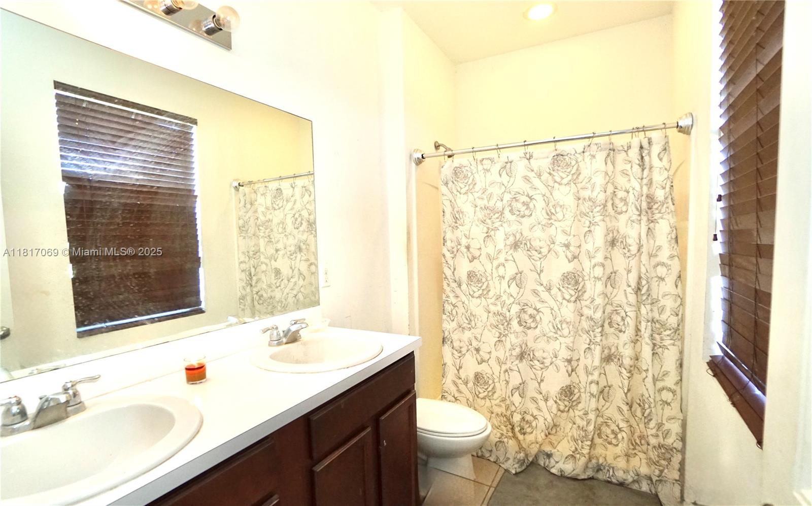 RIVIERA GRANDE ESTATES SU - Residential