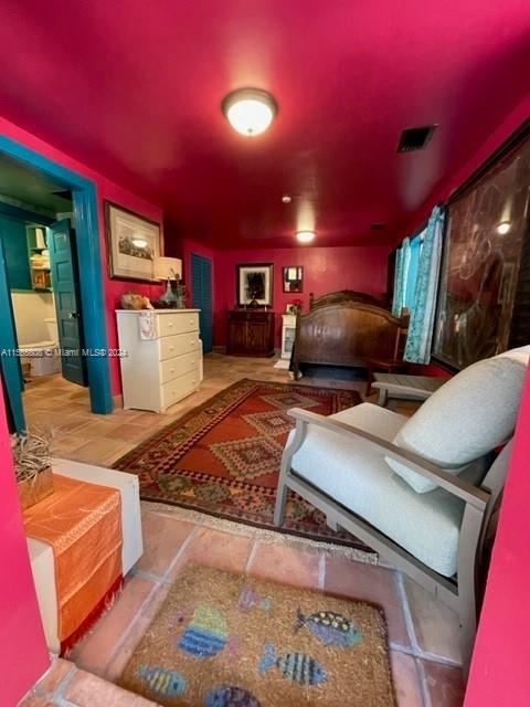 168 NE 44th St 2